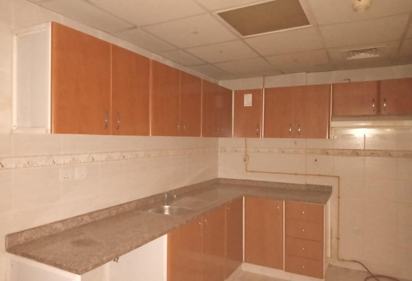 Chiller Free Apartment for Rent in Al S­­harqi Street, Sheikh Hamad Bin Abdullah St.