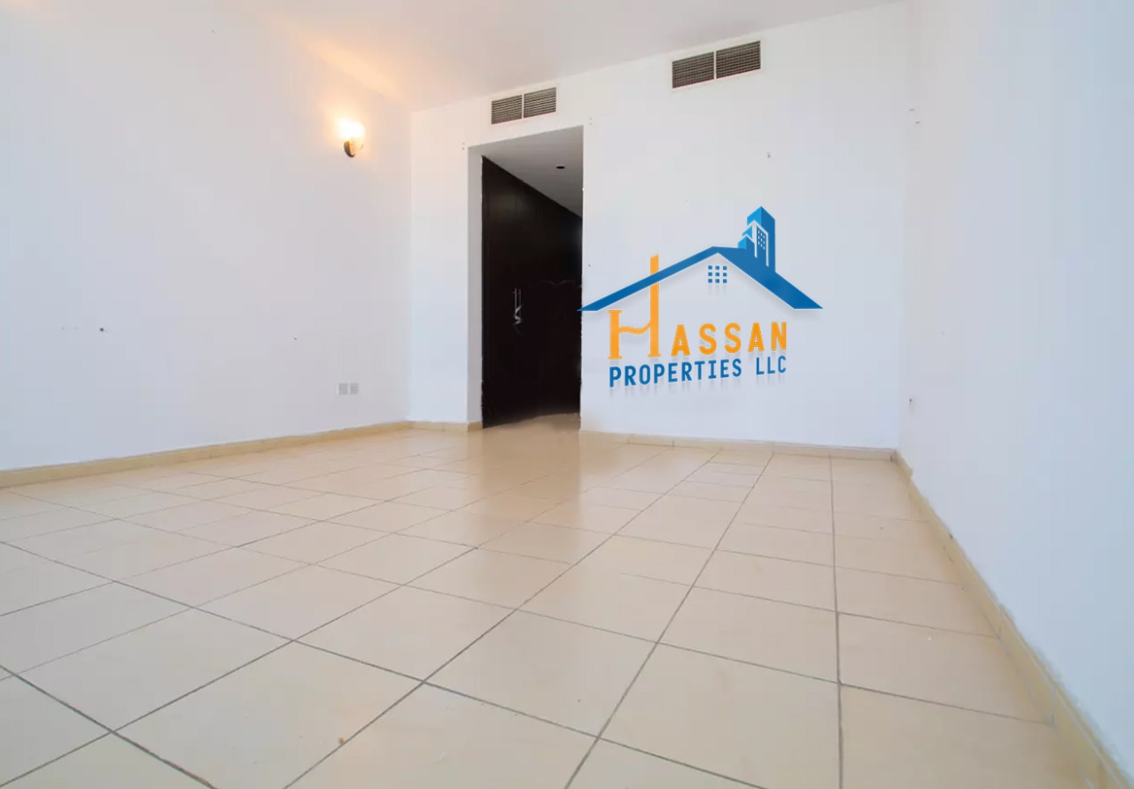 Water View 3.Bhk 70k to 75k Chiller Parking Gym Pool Pree