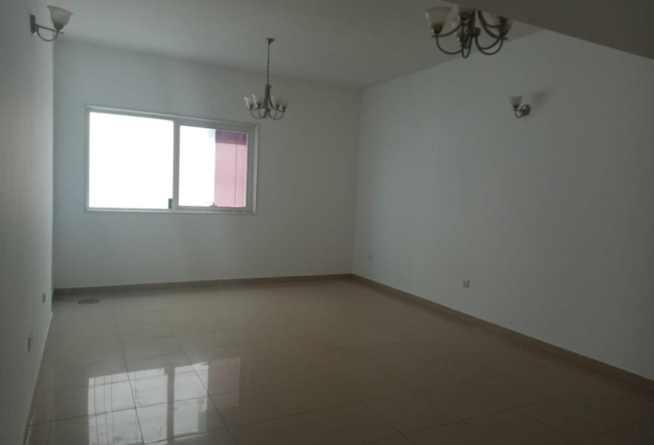 Chiller Free Apartment for Rent in Al S­­harqi Street, Sheikh Hamad Bin Abdullah St.