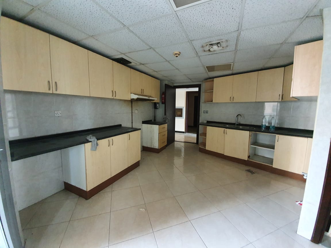 Chiller Free 3.Bhk 60k With All Master Room Maide Big Hal Balcony